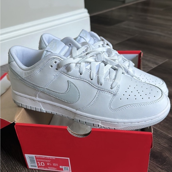 Nike Dunk Low Retro, Men’s Size 10 “NEW” w/box - Picture 3 of 5